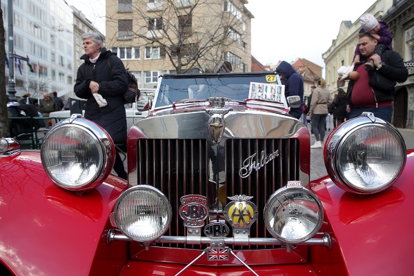 Foto - Klasik otomobil meraklıları bir araya geldi