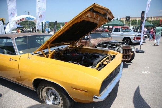 Foto - Klasik otomobiller göz dolduruyor!