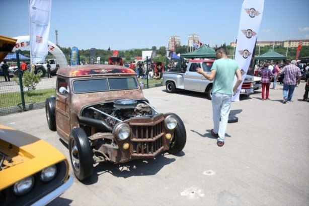 Foto - Klasik otomobiller göz dolduruyor!