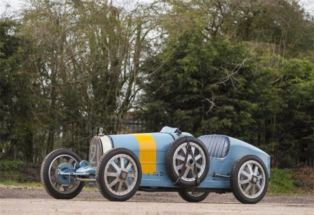 Klasik otomobillerin fiyatları dudak uçuklatıyor!