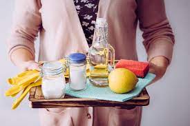 Foto - Klozetteki sarı lekeleri yok etme tekniği! Tortu ve kireçleri söküp atıyor