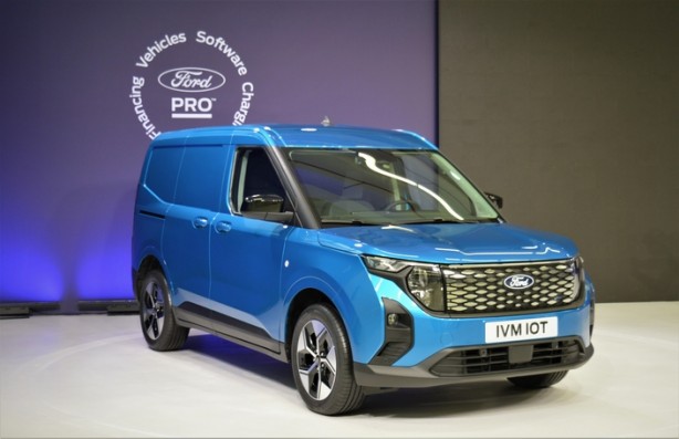 Foto - KOBİ’lere müjdeyi veriyoruz! Bu fırsat kaçmaz! Yeni tasarım SUV’leri kıskandırır! Ticari araç lideri sevilen modeli yenileyerek 1 milyon TL’nin altında pazara sundu! 