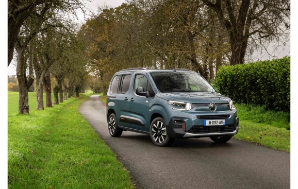 Foto - KOBİ’lere müjdeyi veriyoruz! Citroën’in yenilenen ticari araç modelleri Türkiye’de! Teknolojiden ödün vermeyen araçların fiyatları ne kadar?