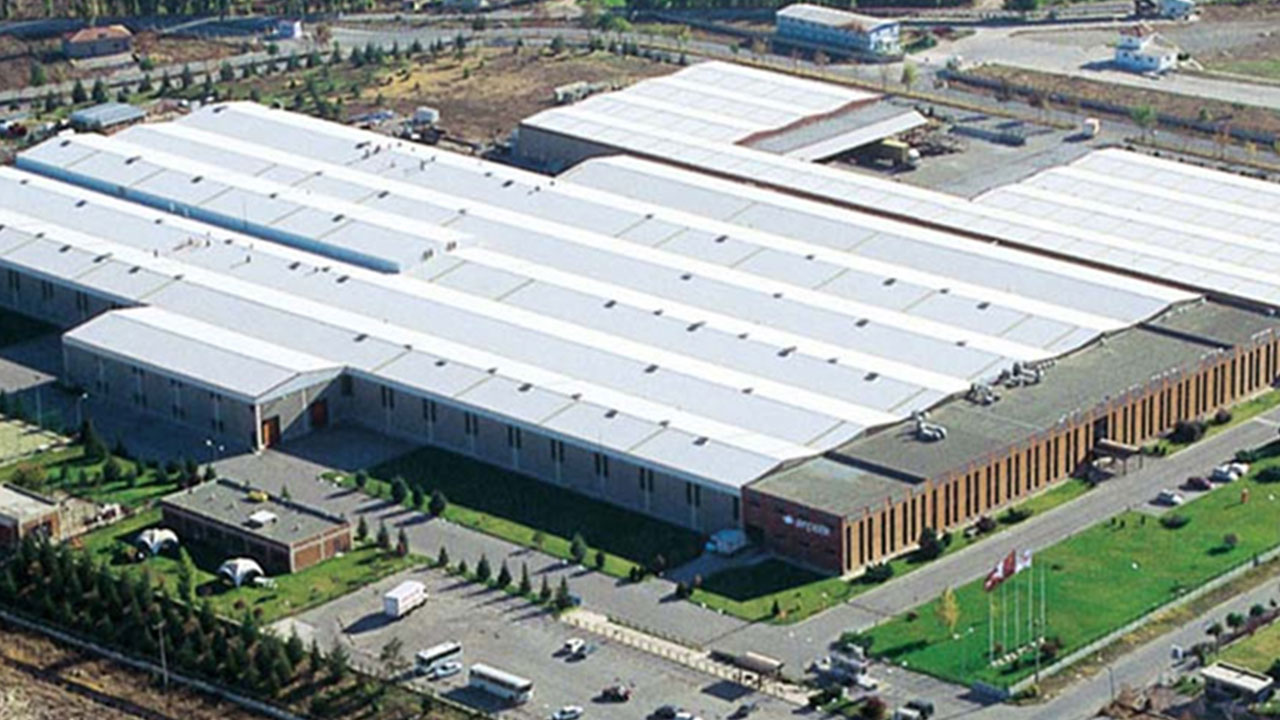 Foto - Koç Holding yüzlerce kişiyi kapı önüne koydu! Koca fabrikayı o ile taşıyorlar