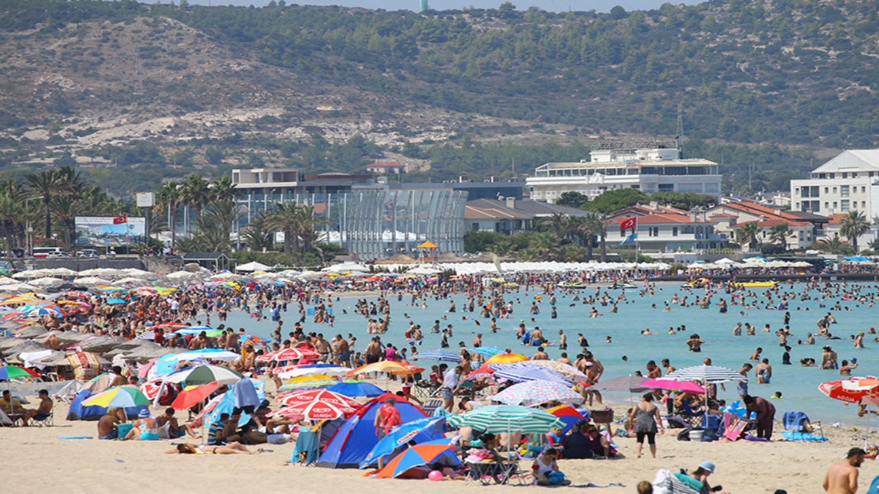 Foto - Koca bir ilçeyi karıştıran skandal olay! Telefonu eline alan polis, rezalete inanamadı