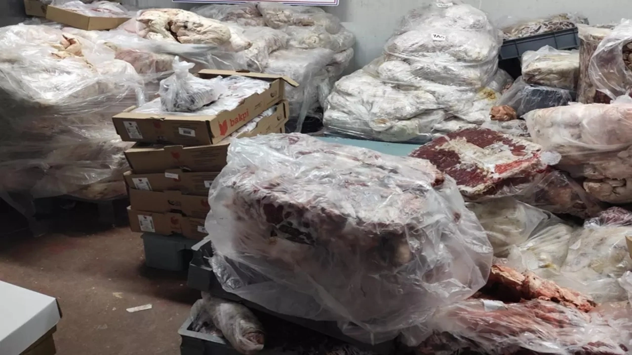 Foto - Koca bir şehrimizi karıştıran görüntü! Yakalanmasaydı, bize löpür löpür yedireceklerdi