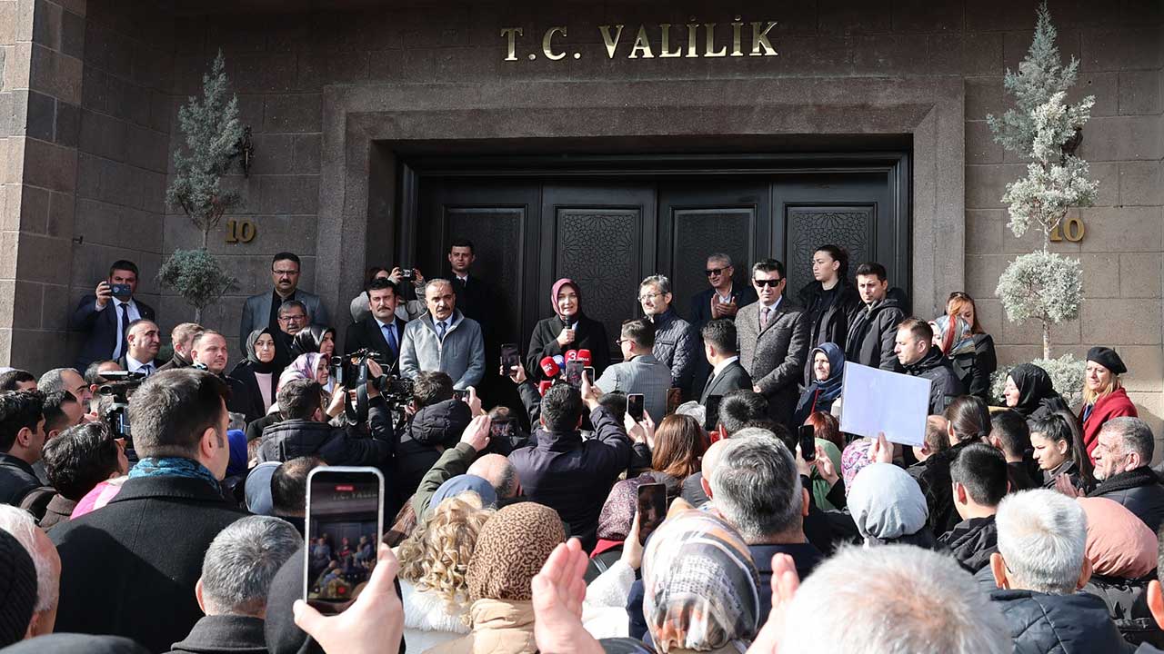 Koca kent arkasından ağladı! Kübra Güran Yiğitbaşı törenle uğurlandı