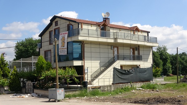 Foto - Kocaeli'de herkes bu gizemi merak ediyor! Kim bu Nurettin?