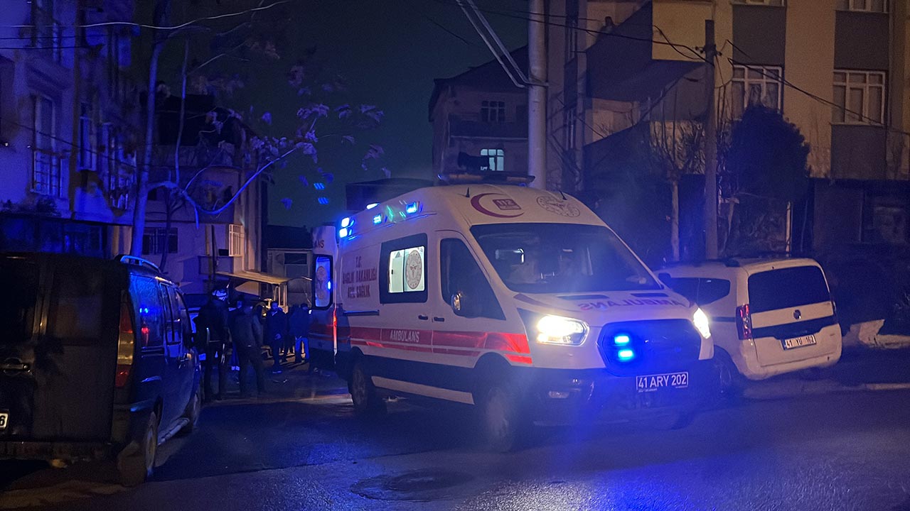 Kocaeli'de otopark kavgası kanlı bitti! İki kardeş vuruldu, biri ağır yaralı