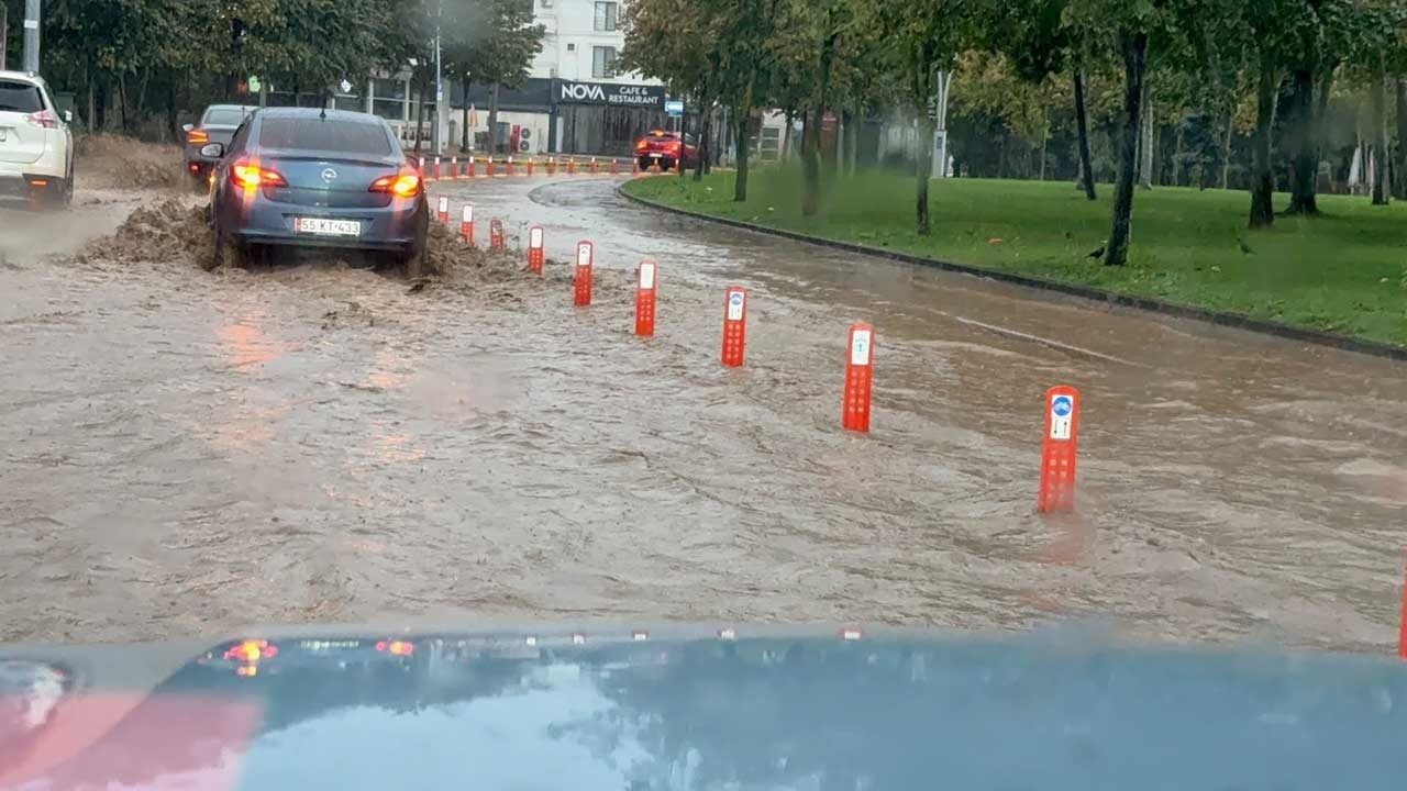 Foto - Kocaeli’de turuncu kodlu felaket! Şiddetli sağanak kenti sular altında bıraktı!