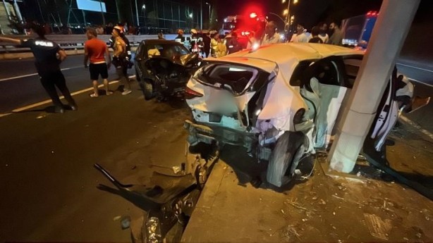 Foto - Kocaeli'nde zincirleme trafik kazası