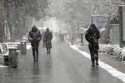 Foto - "Kocakarı soğukları" geliyor diyerek uyardı! Türkiye'de kar beklenen yerler açıklandı...