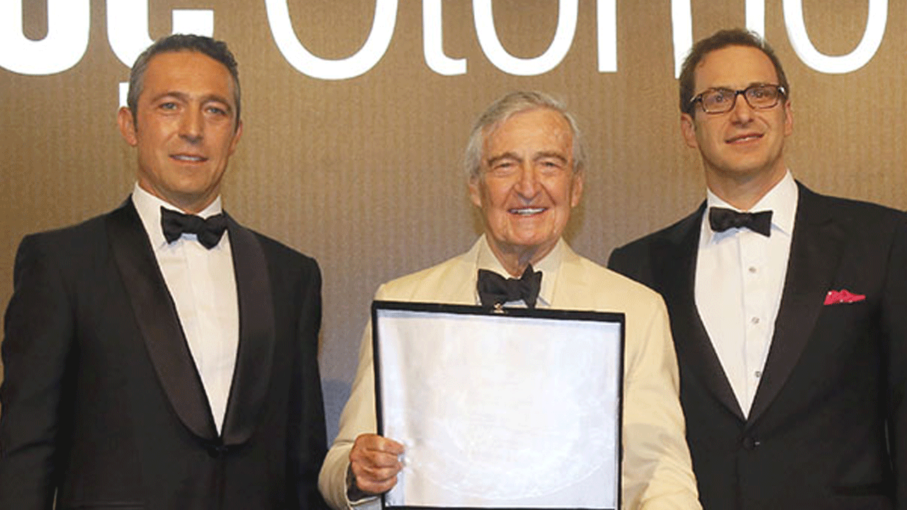 Koç Holding'i sallayan karar! Herkes bu ayrılığı konuşuyor… Tüm hisselerini sattı