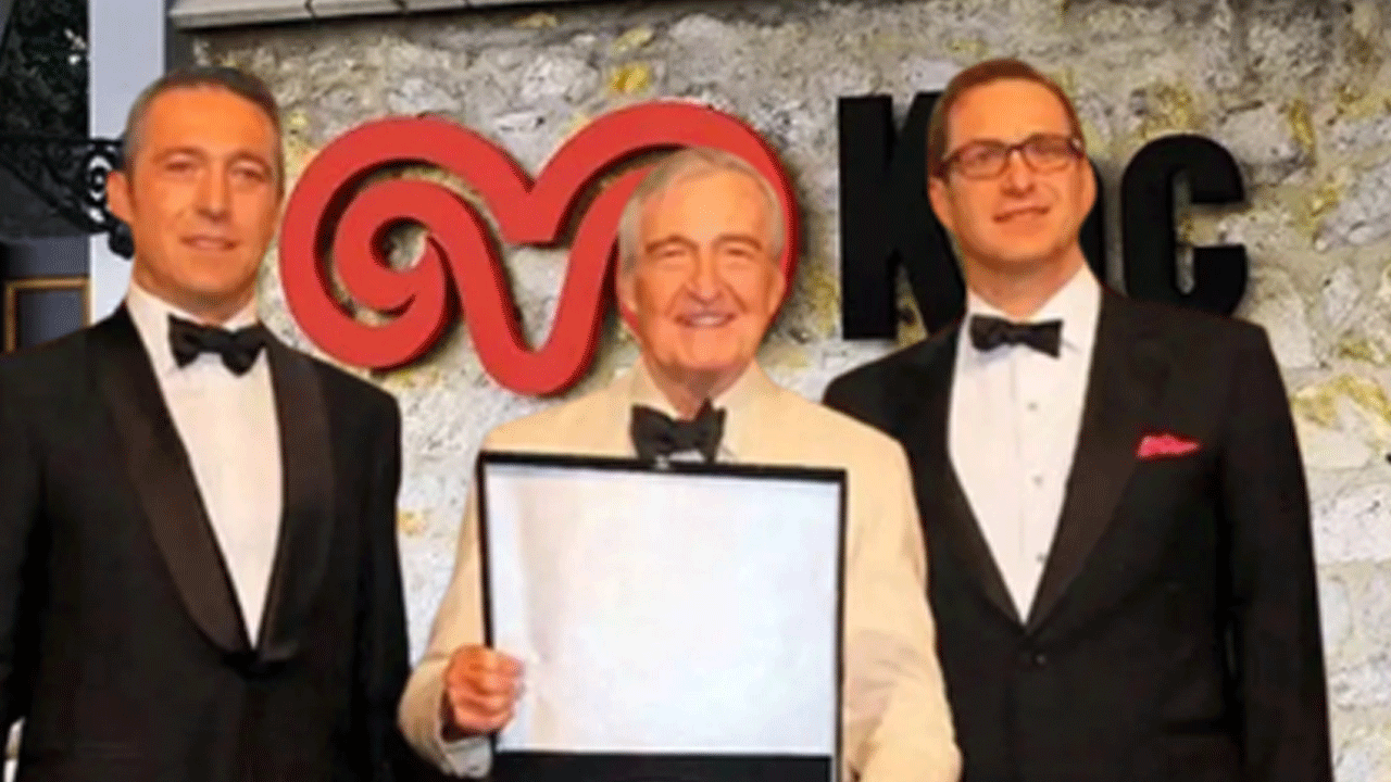 Foto - Koç Holding'i sallayan karar! Herkes bu ayrılığı konuşuyor… Tüm hisselerini sattı