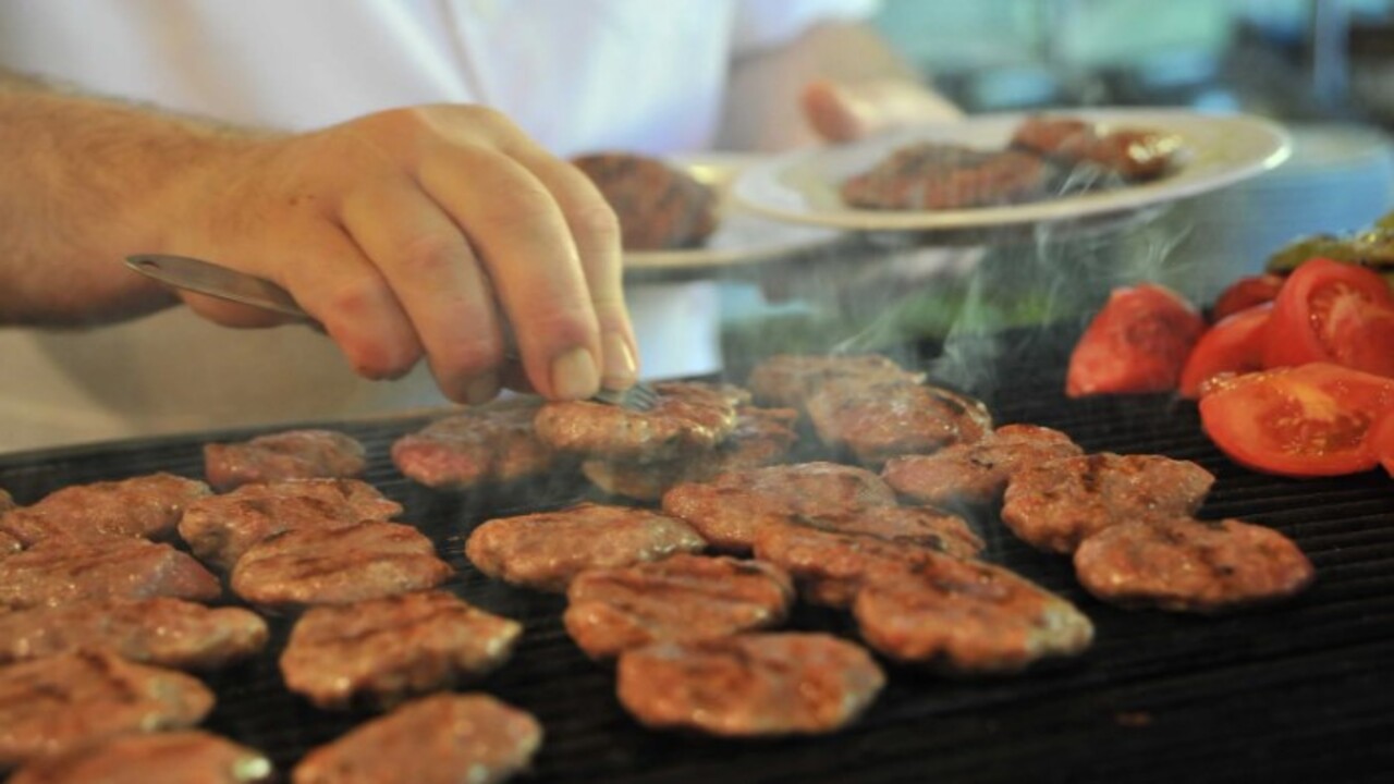 Foto - Köfteci Yusuf ile gündem olmuştu! 4 işletmede daha domuz eti çıktı