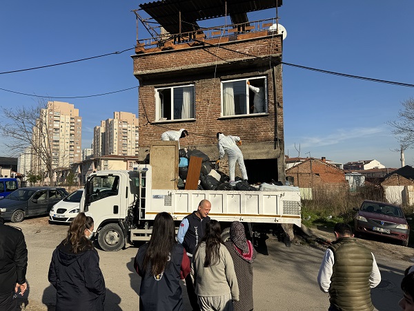 Foto - Koku şikayetiyle gittiler! Ekipler şoke oldu