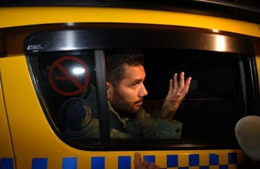 Foto - Kokuşmuş mahalleden bir skandal daha! Görüntüleri yayılmasın diye telefonları topladılar