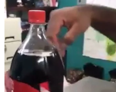 Foto - Kola şişesinden cep telefonu çıktı! 'Bu kadar da olmaz' dedirten olay