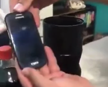 Foto - Kola şişesinden cep telefonu çıktı! 'Bu kadar da olmaz' dedirten olay