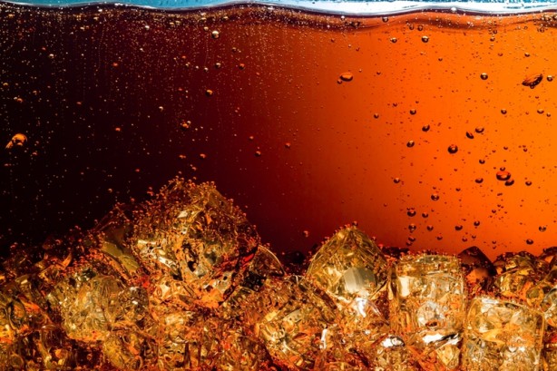 Foto - Kolanın 1 saat içerisinde vücudunuza yaptıkları!