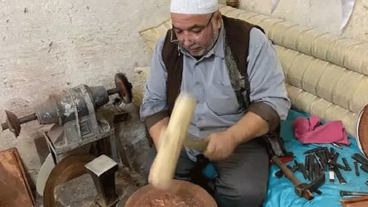 Kolay para kazanmanın yolunu buldu: Kilosunu 10 bin liradan satıyor ama eleman bulamıyor!