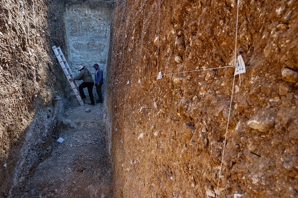 Foto - Kollar sıvandı hendekler kazıldı! Bu fay 7 büyüklüğünde deprem üretebilir