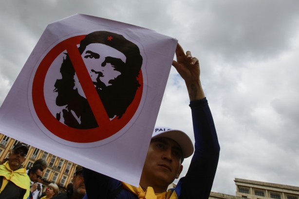 Foto - Kolombiya'da sağlık reformu yasası protesto edildi