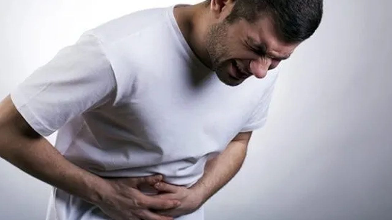  Kolon kanserine neden oluyor: 50 yaş üstü erkeklerde belirti vermiyor! Meğer yanlış biliyormuşuz