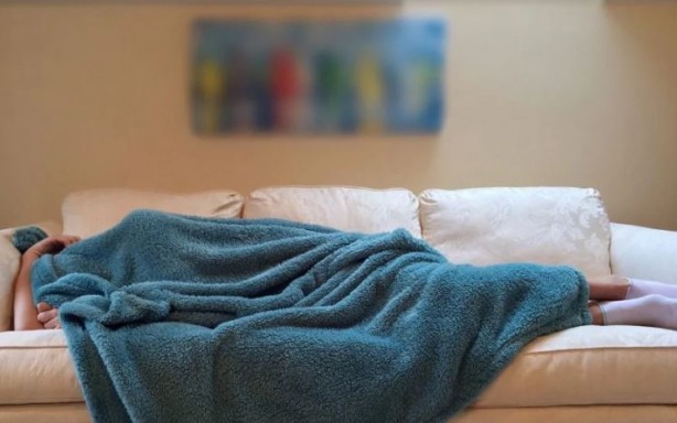 Koltukta hemen uykuya dalıp yatakta uykunuz kaçıyorsa dikkat! Uzmandan önemli uyarı