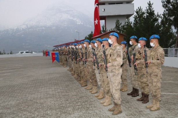 Foto - Komandolar dualar eşliğinde uğurlandı