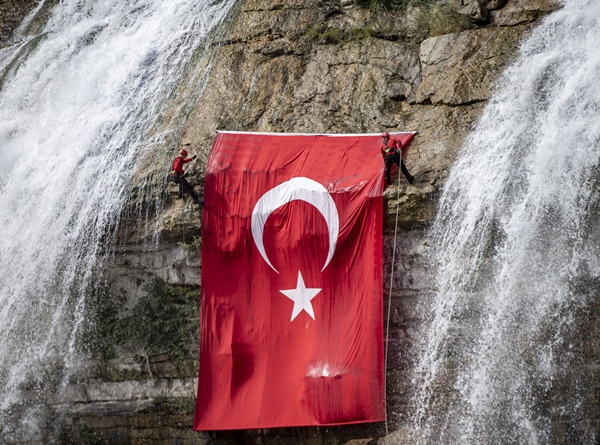 Foto - Komandolardan "Her yerdeyiz" mesajı