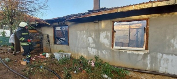 Foto - Kombi patladı müstakil ev kül oldu