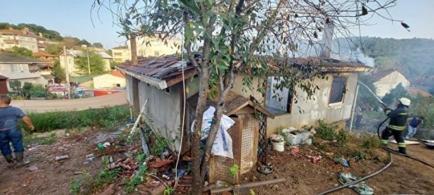 Foto - Kombi patladı müstakil ev kül oldu