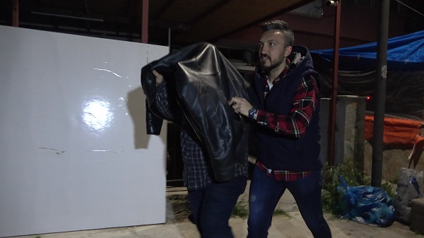 Foto - Komedi filmi değil gerçek! Kumarbazlardan görülmemiş savunma