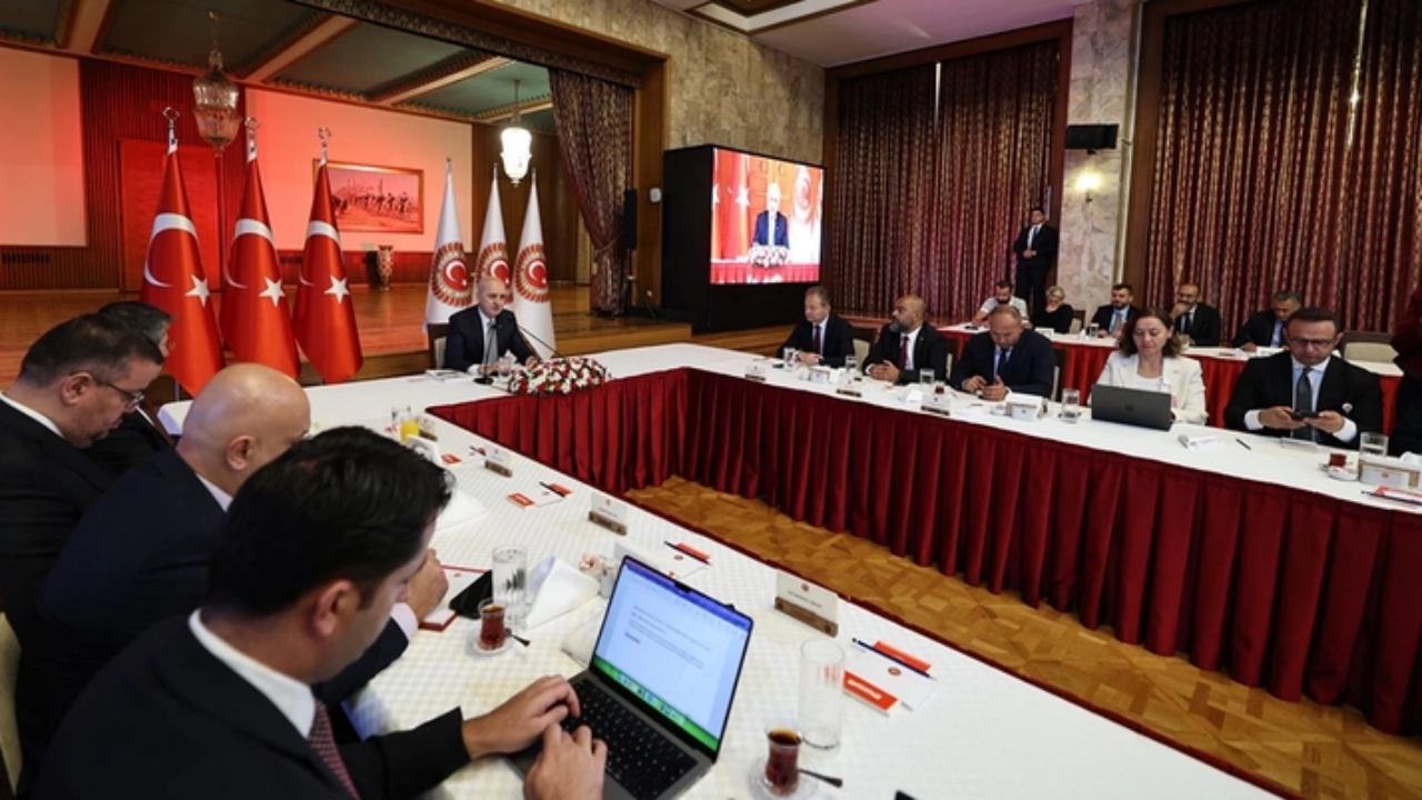 Foto - Komisyondan sızdı! Abdullah Öcalan ile ilgili dikkat çeken kulis