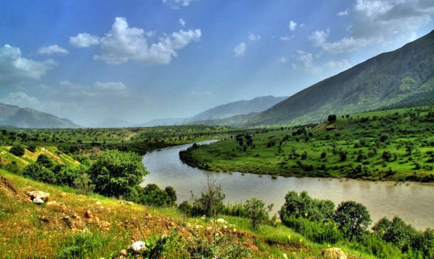Foto - Komşu İran'dan ortalığı karıştıracak adım! Nehrin suyunu resmen kestiler