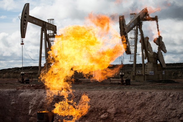 Foto - Komşu Türkiye'de petrol arayacak! Güneydoğu bölgesine geliyorlar