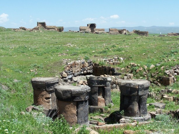 Foto - Komşu ülkede Büyük Selçuklu izi! Görenler hayrete düştü! Ateş tapınağı…