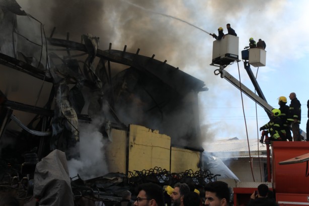 Foto - Komşu ülkede feci yangın