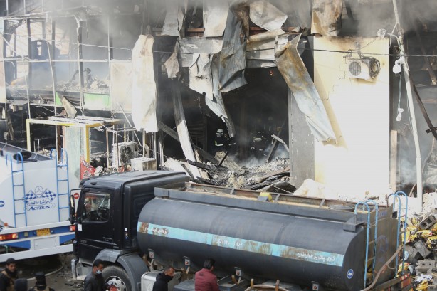 Foto - Komşu ülkede feci yangın