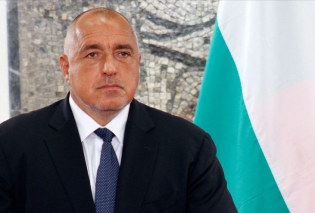 Foto - Komşuda koronavirüs depremi! Başbakan ile bakan birbirine girdi