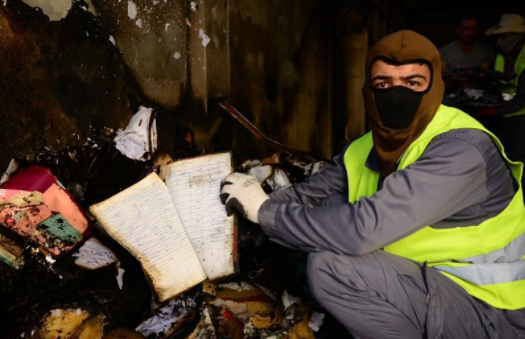 Komşuda ortalık karıştı! Hükümet binaları ateşe verildi