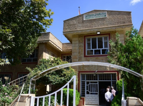 Foto - Komşuda ortalık karıştı! Hükümet binaları ateşe verildi