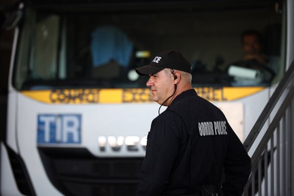 Foto - Komşudan flaş açıklama: Türkiye sınırındaki sorun çözüldü