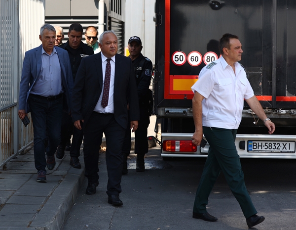 Komşudan flaş açıklama: Türkiye sınırındaki sorun çözüldü