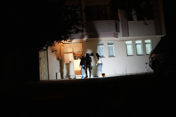  Komşular arasında silahlı kavga