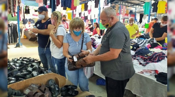 Foto - Komşunun vatandaşları akın akın geliyordu! Kapatıldı