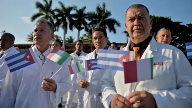 Foto - Komünizm ile yönetilen Küba'da bir aylık doktor maaşıyla bakın neler alınıyor! Bizim solcular şok geçirecek