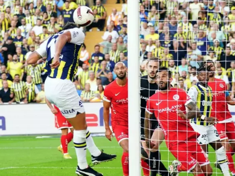 Foto - Konferans liginden itibaren her şey değişecek! Resmen oyuncu fışkırıyor… Yine de O yıldıza kafayı taktı!