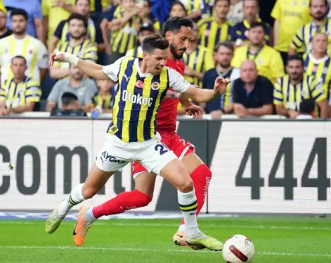 Foto - Konferans liginden itibaren her şey değişecek! Resmen oyuncu fışkırıyor… Yine de O yıldıza kafayı taktı!